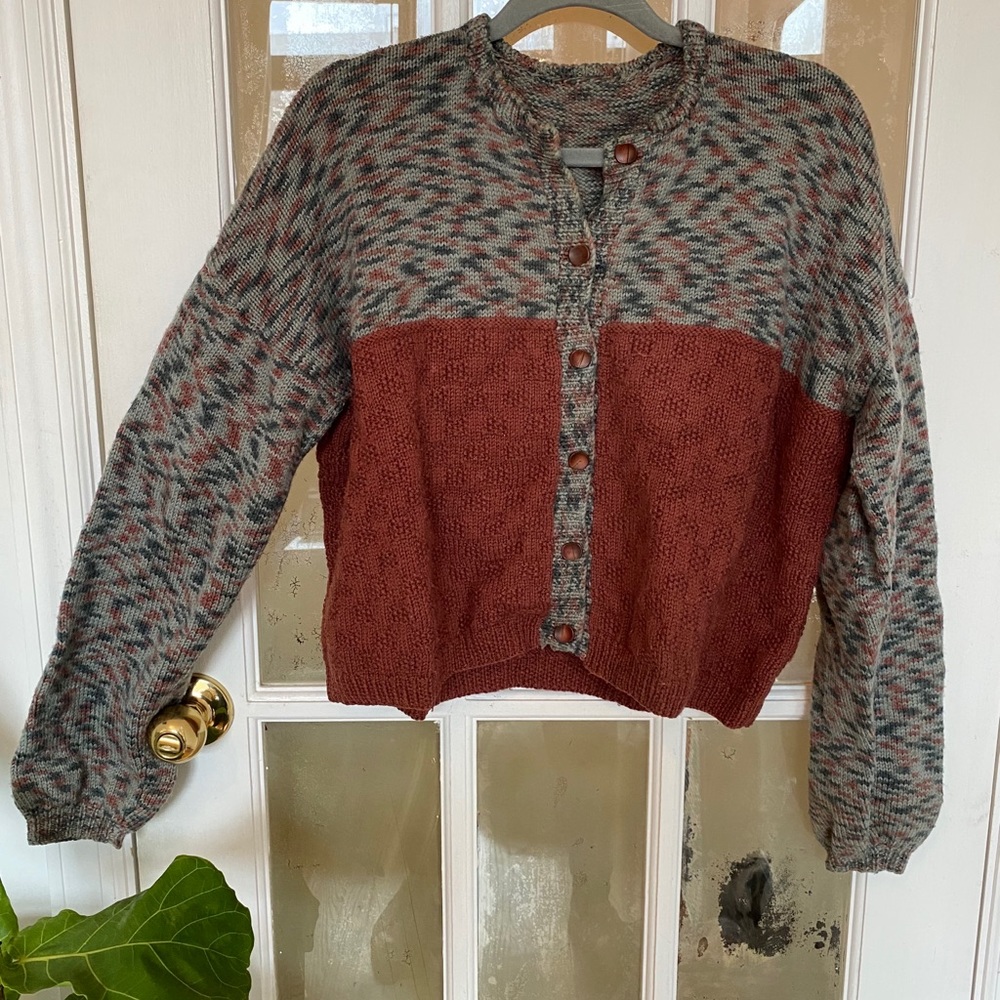 Cropped Knitted Cardigan